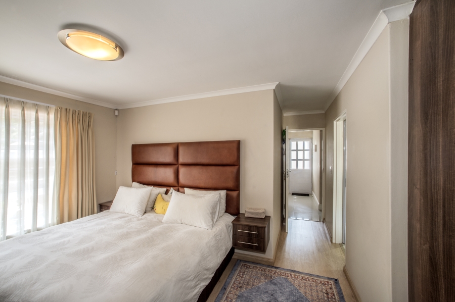 3 Bedroom Property for Sale in Rondebosch Western Cape